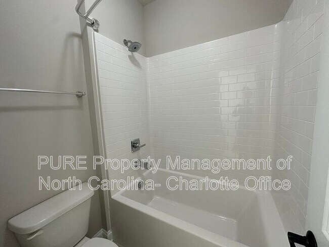 Building Photo - 9209 Colin Crossing Ct