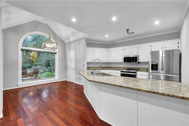 Building Photo - 4825 Chesterfield Ct