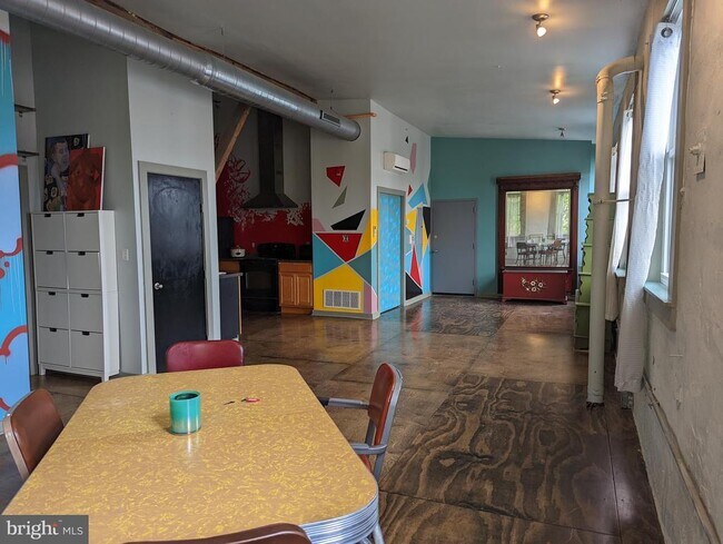 Building Photo - 2111 E Susquehanna Ave