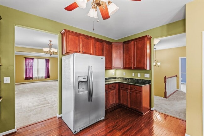 Building Photo - 3 Bed 3 Bath in 55+ Four Seasons Dumfries, VA