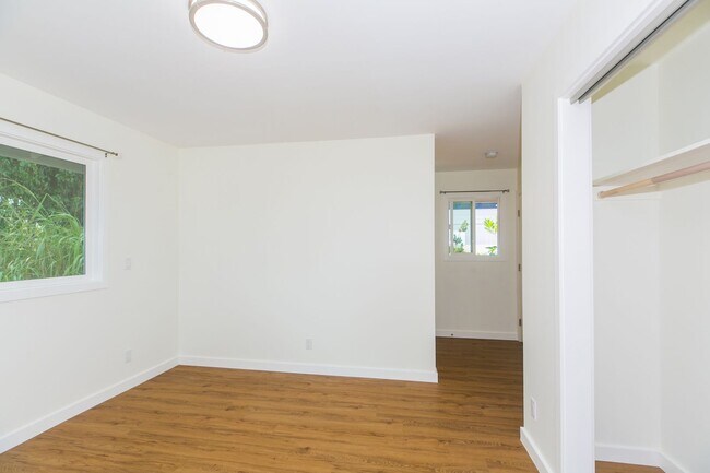 Building Photo - Newly built 2 bedroom 2 full bath full size kitchen + living area detached SFH Aiea Heights