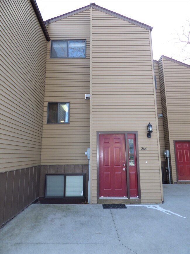 Primary Photo - 1231 1st St SW