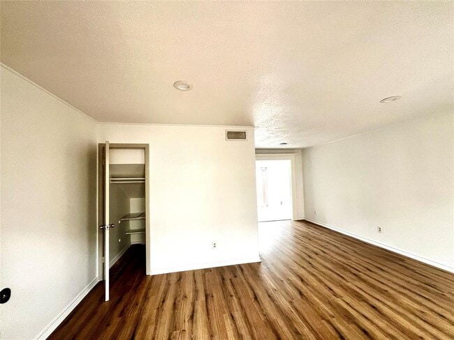 Building Photo - 3008 Brockbank Ct