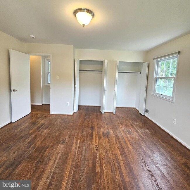 Building Photo - 8533 Pepperdine Dr