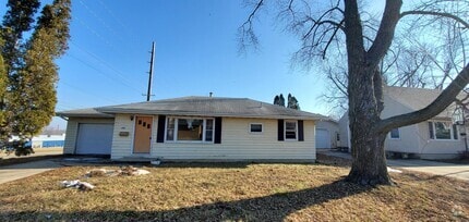 Building Photo - 495 Hilltop Rd