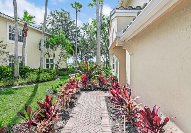 Building Photo - 9778 Bowline Dr