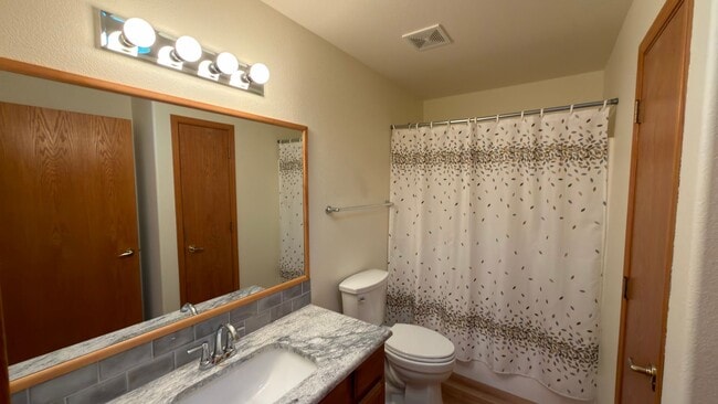 Building Photo - Great Patio Home in Loveland