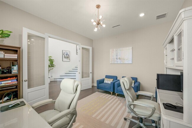 Building Photo - 2018 Grove Terrace Ln