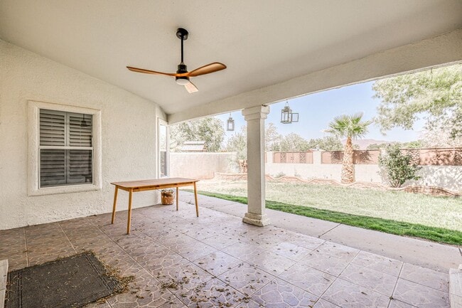 Building Photo - 5948 Anapaula Dr