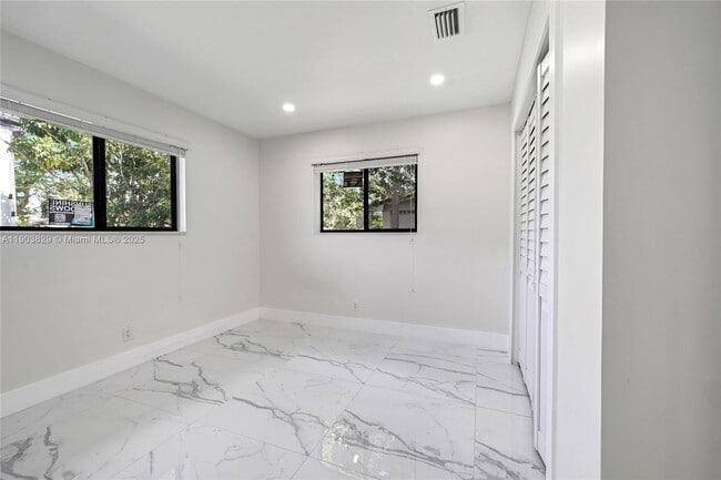 Building Photo - 4670 NW 5th St