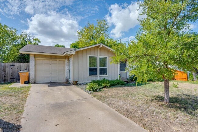 Building Photo - 1101 S Trace Dr
