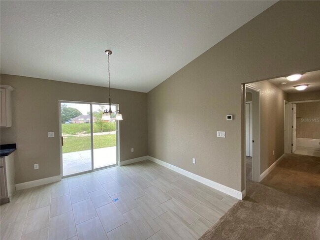 Building Photo - 14843 SW 48th Ave