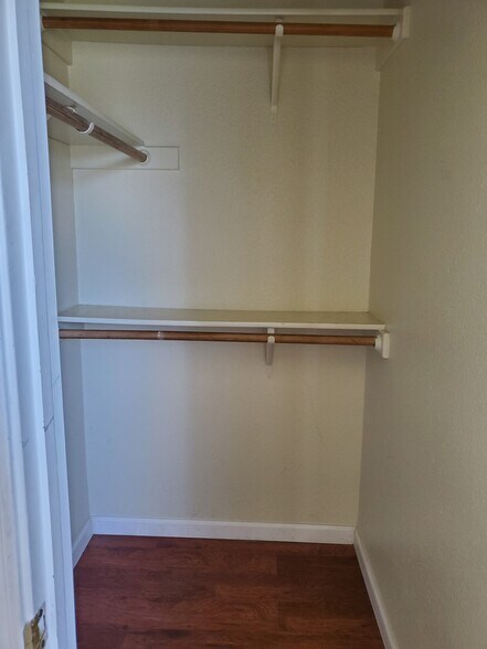 Building Photo - 1706 Windward Dr