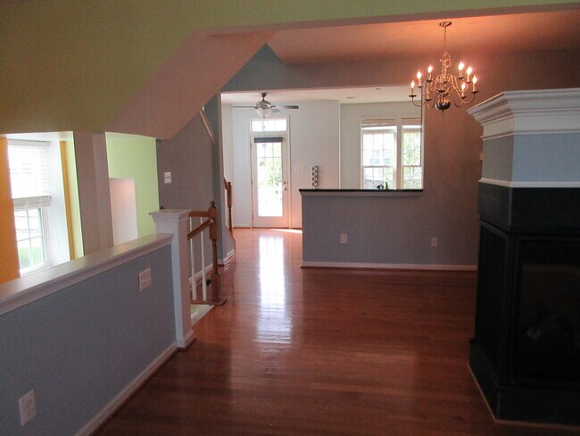 Building Photo - 469 Rolkin Rd