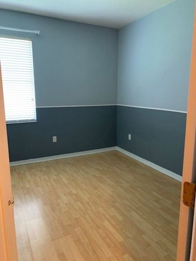 Building Photo - Beautiful 4/2 home in Lovely Venetian Bay ...