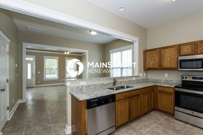 Building Photo - 3 Bedroom Pet-Friendly Home in Huntersville, NC with Main Street Renewal