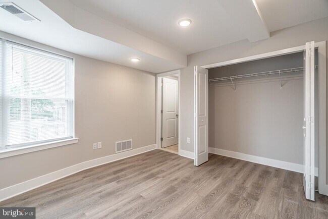 Building Photo - 421 N 39th St