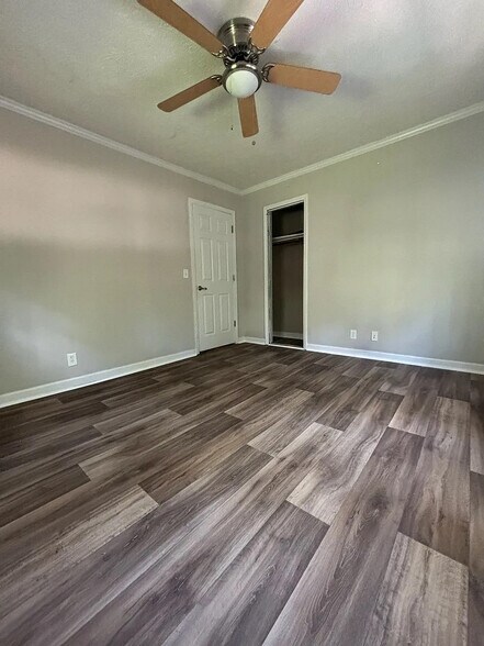 Building Photo - Room in House on Jacee Cir