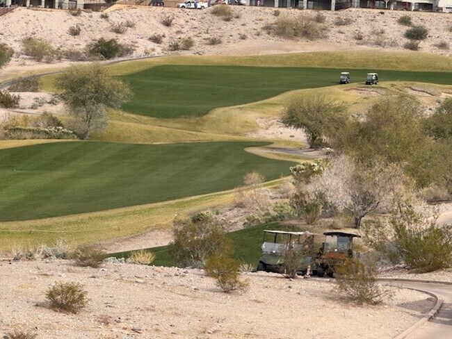 Building Photo - 3 BR on the GOLF COURSE with POOL-Laughlin Ranch with views