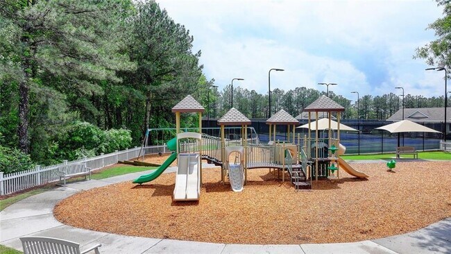 Building Photo - 2540 Maple Ridge Ln