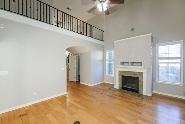 Building Photo - 4902 Shadow Cove