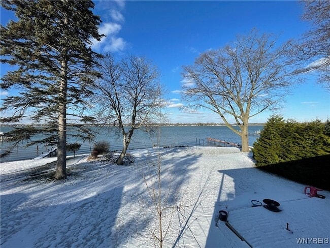 Building Photo - 1825 Winter Rd