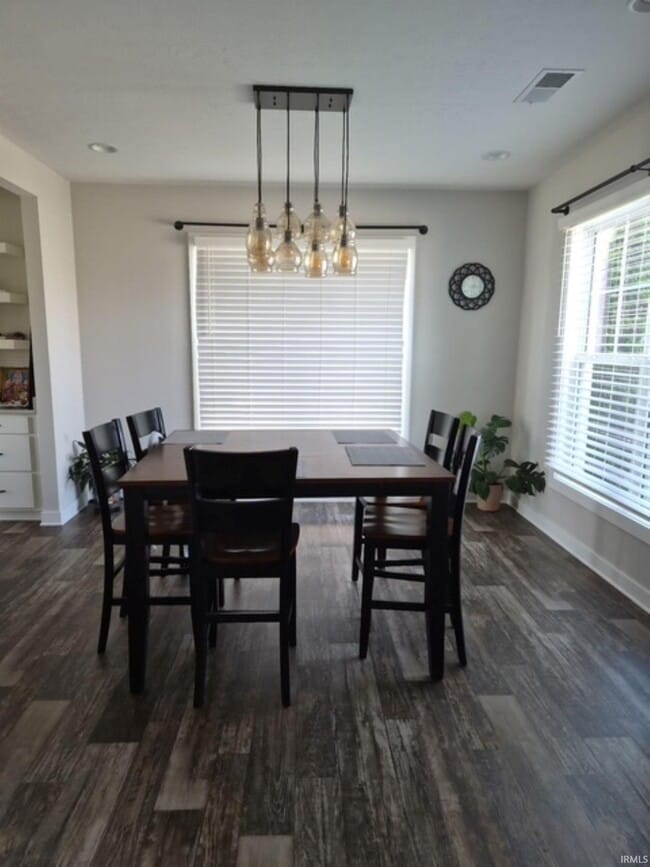 Building Photo - 5783 Brookstone Dr