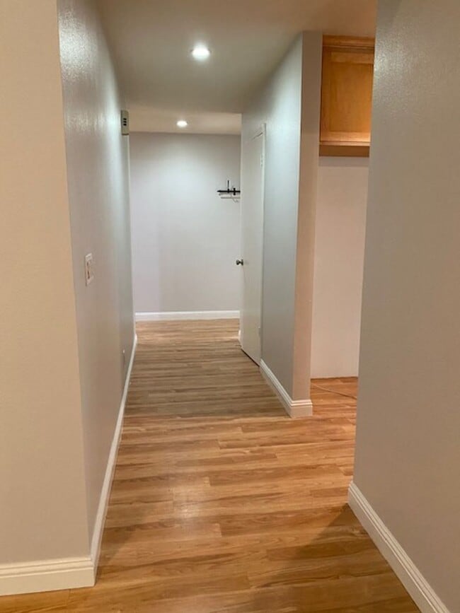 Building Photo - AVAILABLE NOW! Beautiful 2 Bedroom 2 Bath Condo in Citrus Heights!!!