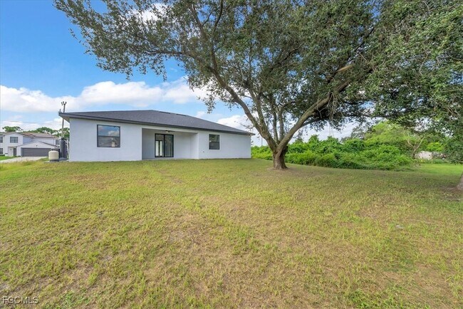 Building Photo - 3708 27th St SW