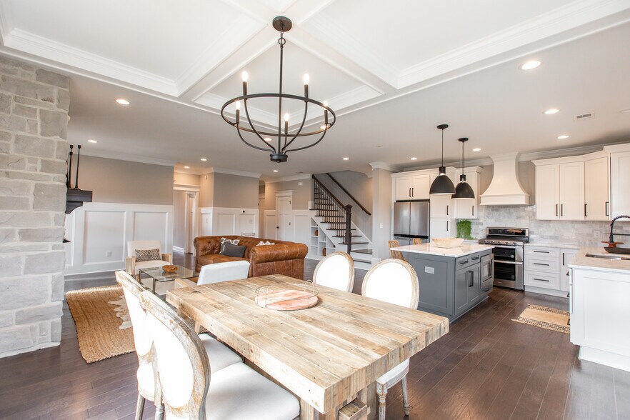 Building Photo - 1008 Easton Ct