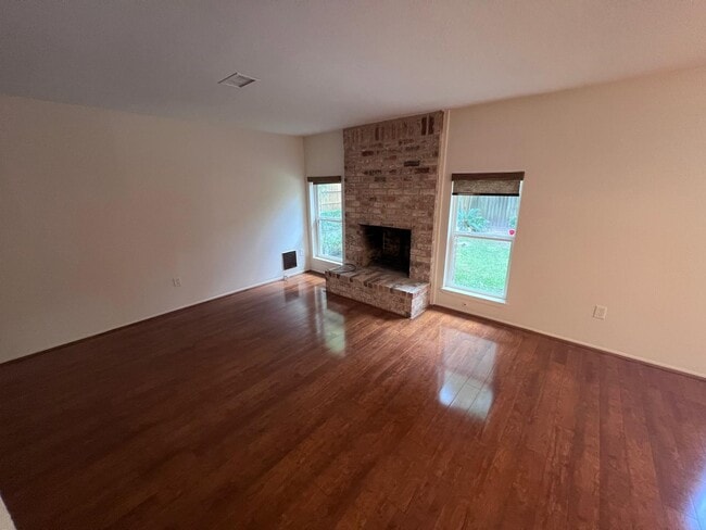 Building Photo - 21 N Waxberry Rd