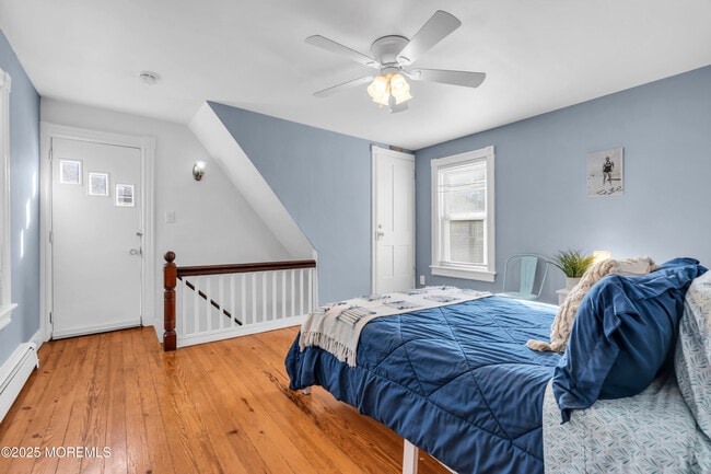 Building Photo - 6 Center St