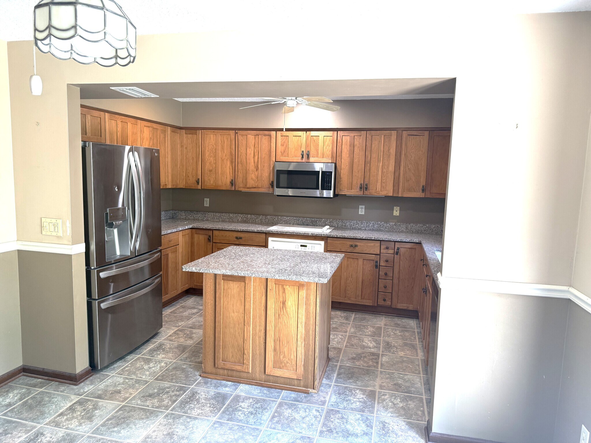 Building Photo - 3956 Cedar Cove Ln