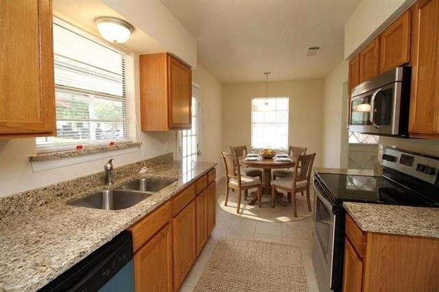 Building Photo - 902 Lindo Dr