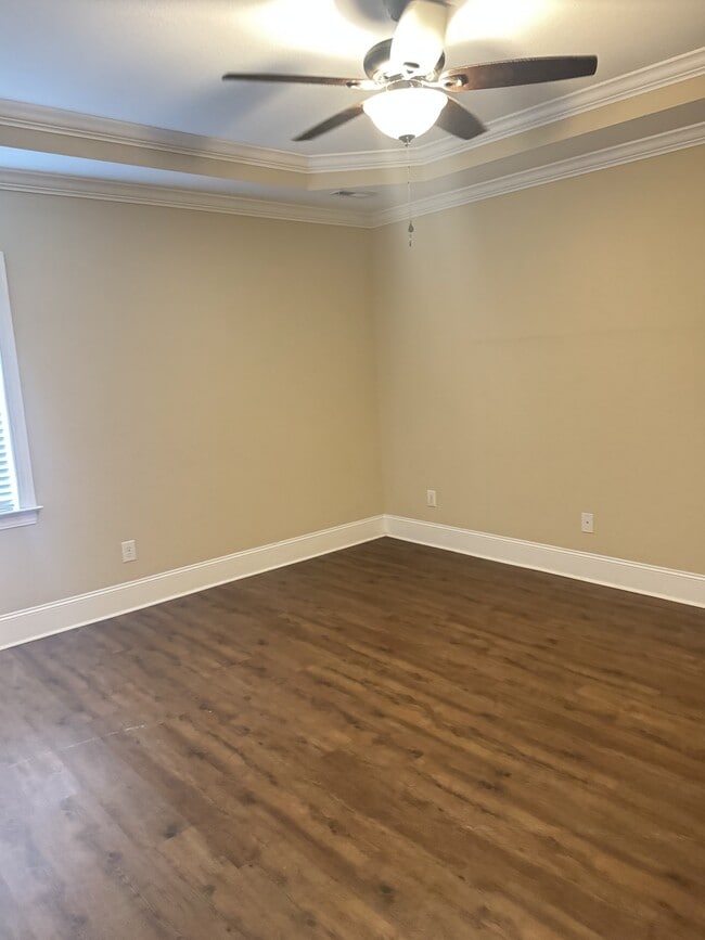 Building Photo - 3909A Nantucket Rd