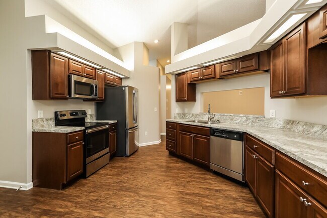 Building Photo - 7971 Copperfield Cir N