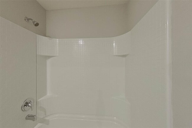 Building Photo - 8710 SW 44th Ct