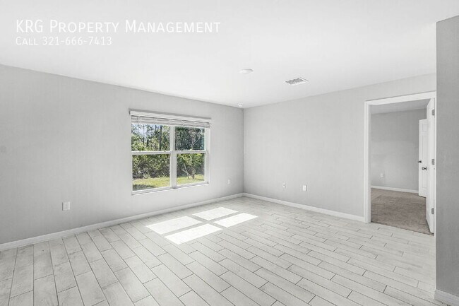 Building Photo - 3020 N Lakewood Rd