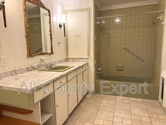 Building Photo - 5485 Union Church Rd