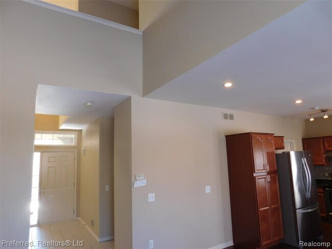 Building Photo - 43124 Providence Ln