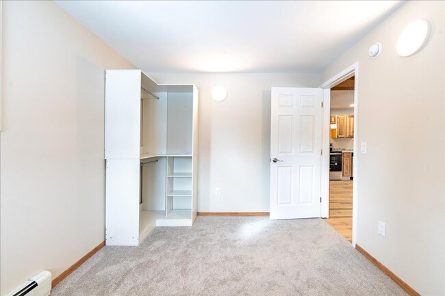 Building Photo - 228 Craig Ave