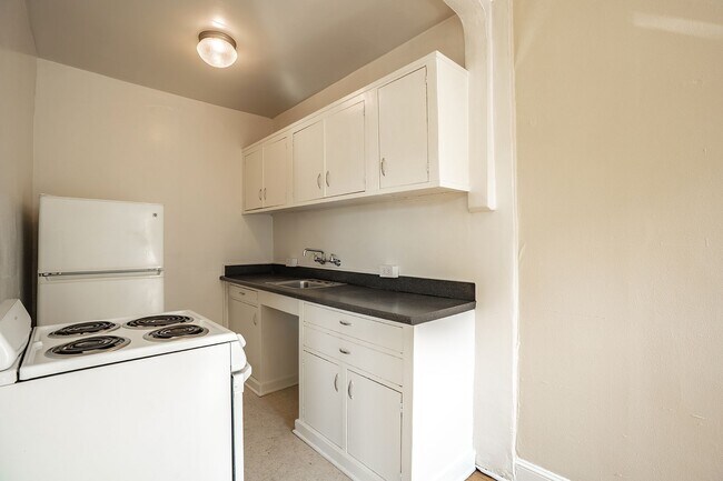 Interior Photo - Roosevelt Apartments