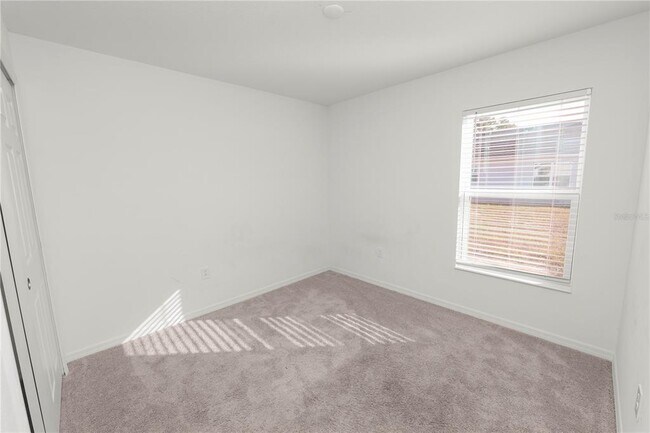 Building Photo - 2547 Zachary Taylor Wy