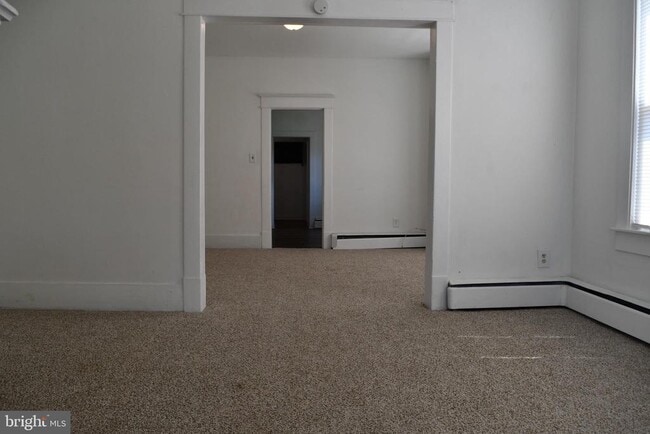Building Photo - 4 E Milby St