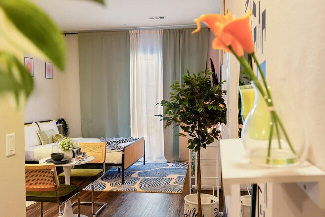 Building Photo - 9127 Research Blvd