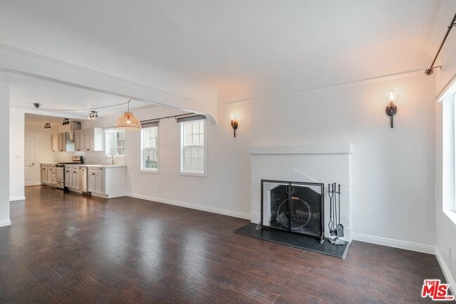 Building Photo - 5630 Craner Ave