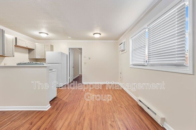 Building Photo - 4133 St Johns Ave