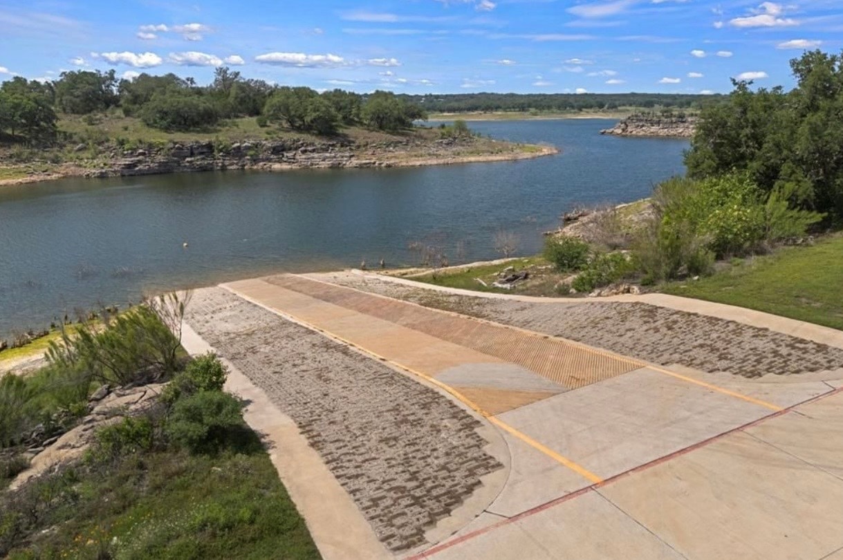 Building Photo - 22611 Bristlegrass Ln