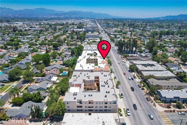 Building Photo - 13941 Sherman Way