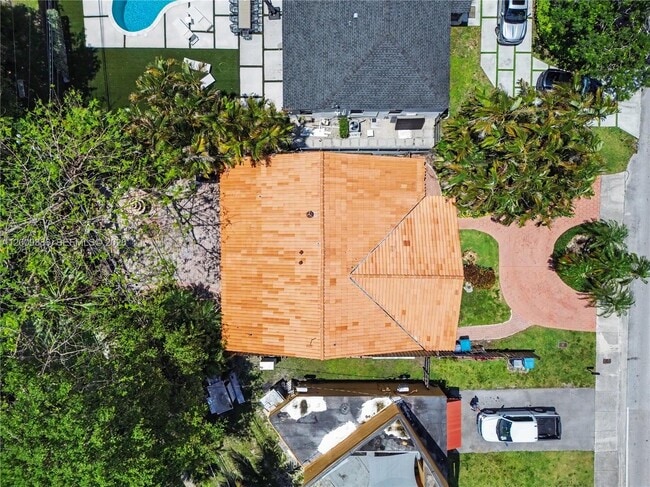 Building Photo - 6714 N Waterway Dr